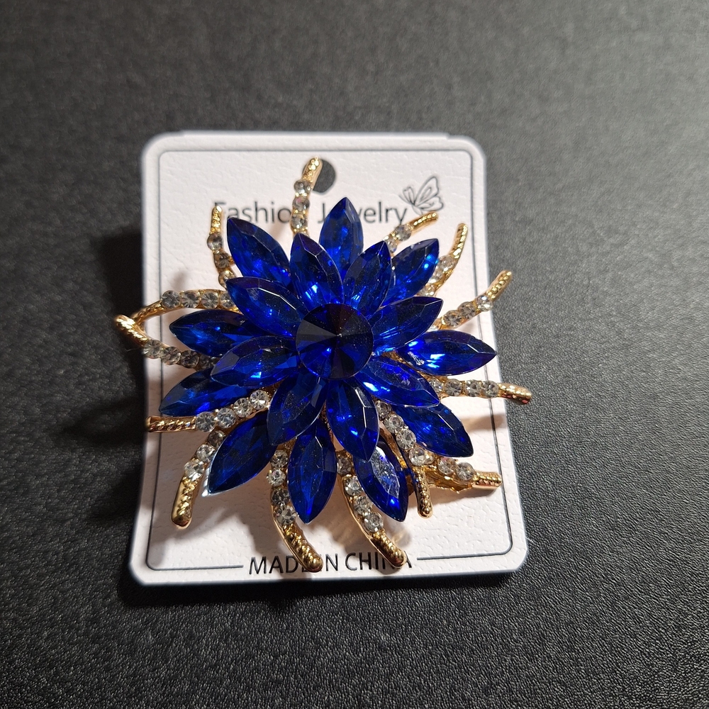 NEW - Vintage Deep Blue Starburst Flower Brooch